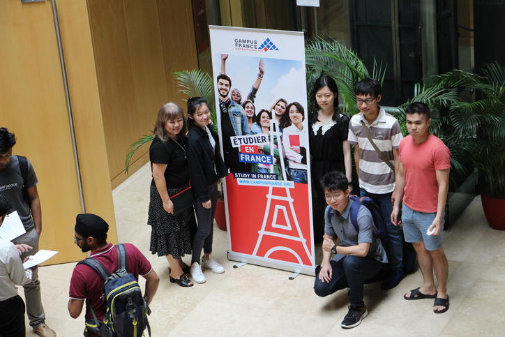 France Alumni at the predeparture session of Campus France Singapore